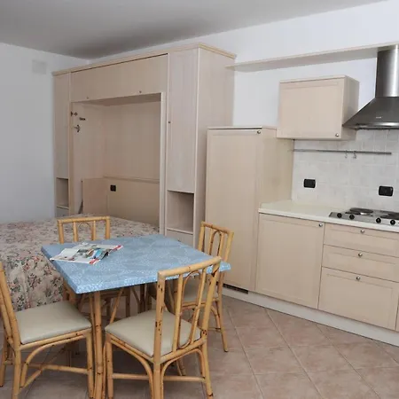 Lo Smeraldo Hotel apartamentowy