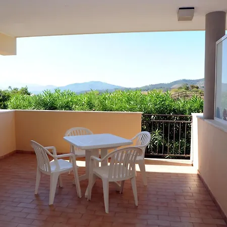 Lo Smeraldo Hotel apartamentowy 3*