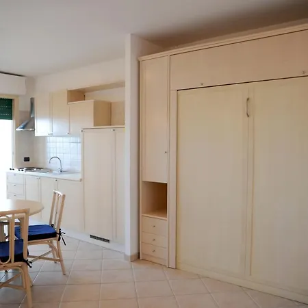 Hotel apartamentowy Lo Smeraldo 3*